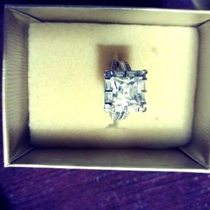 Bella Luce square asscher cut simulant diamond